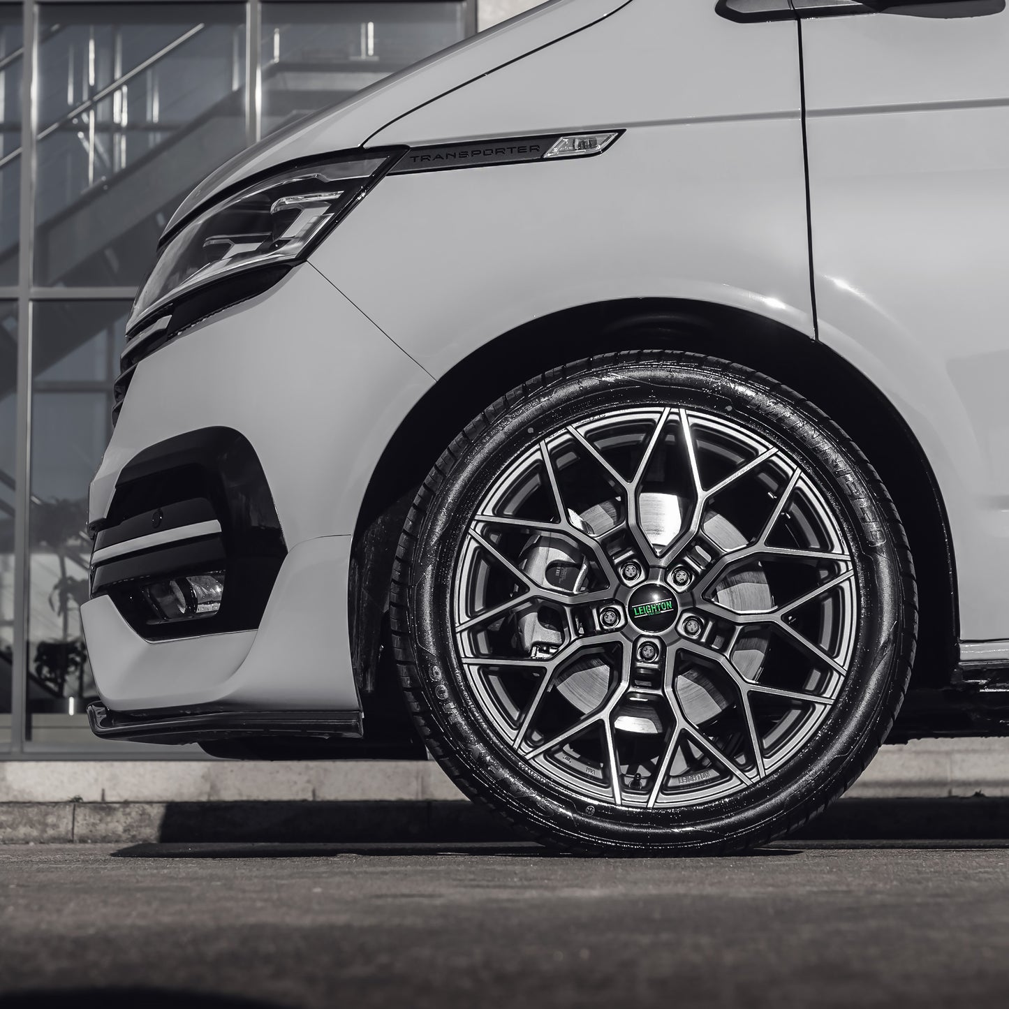 LV-2 Gunmetal & Polished Face Alloy Wheels