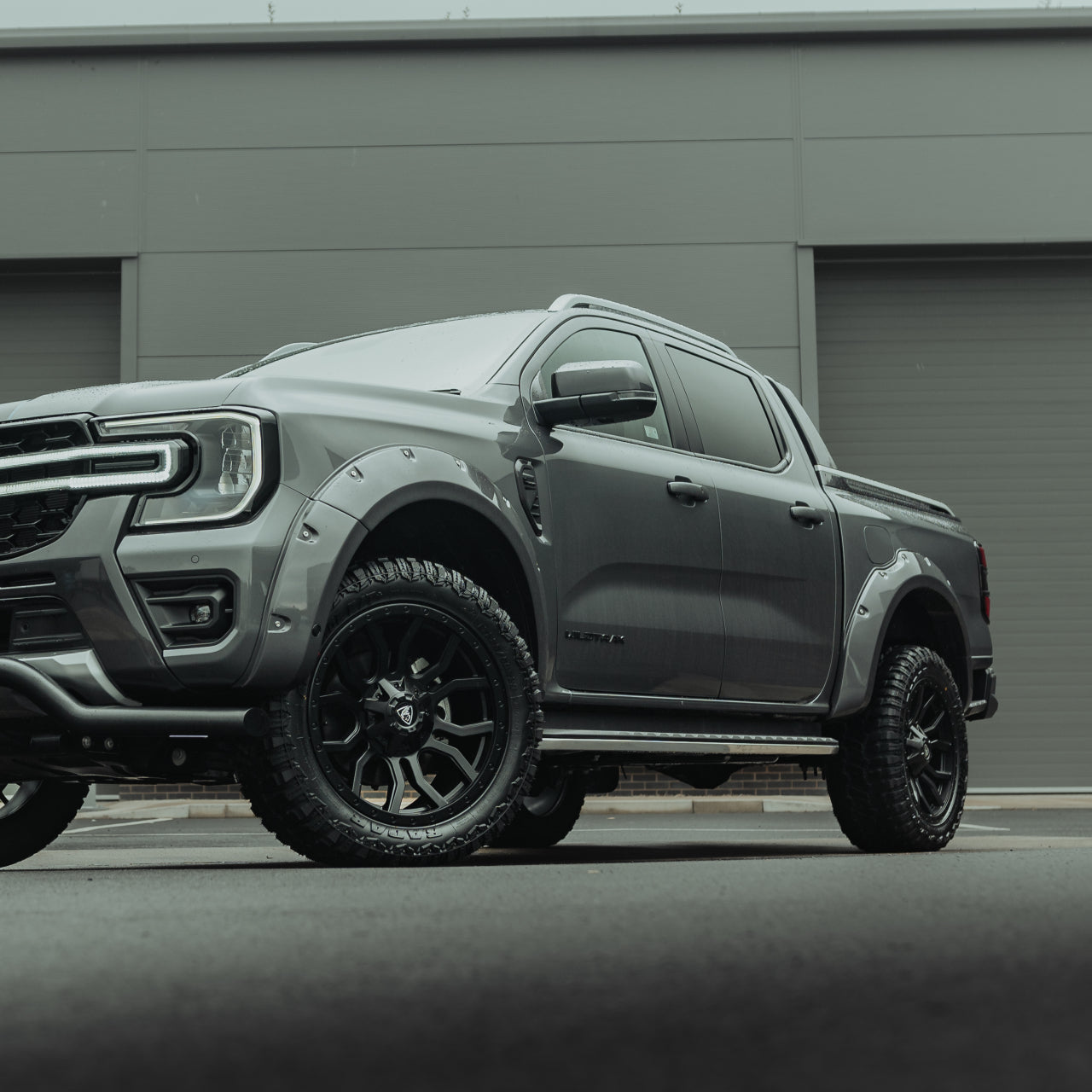 FORD RANGER 2023- PREDATOR SPORT WHEEL ARCHES IN VARIOUS COLOURS