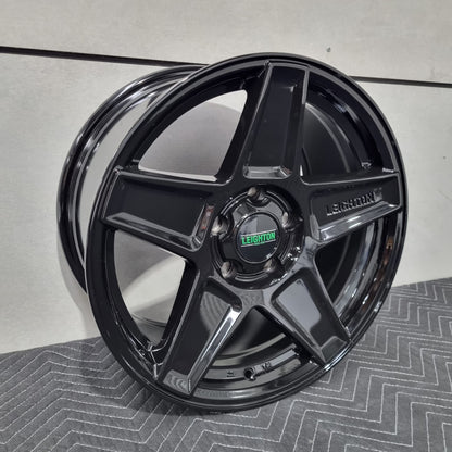 LV-4 - 17" Alloy Wheels